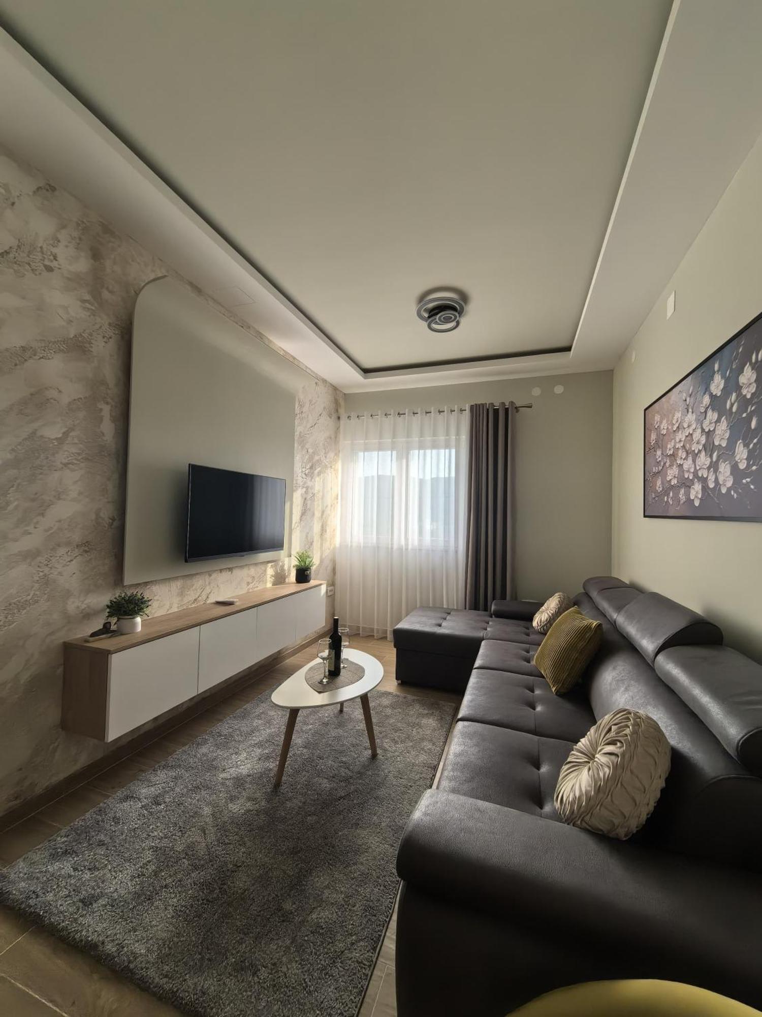 Апартаменты Sunny Hill - Parking - Fenced Garden - Luxury Loft Котор Экстерьер фото